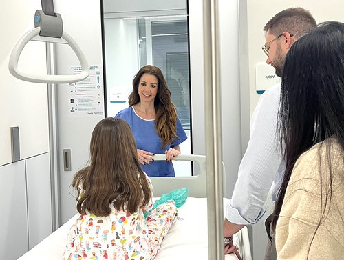 El Hospital Quirónsalud Córdoba reduce la ansiedad en cirugía pediátrica con un modelo centrado en el acompañamiento familiar