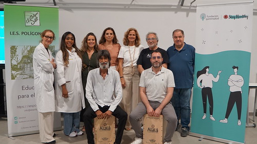 La Fundación Quirónsalud reúne a más de 60 adolescentes del Polígono Sur para promover el bienestar emocional